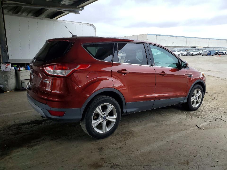 Продажа на аукционе авто 2015 Ford Escape, vin: 1FMCU0GX1FUB33433, номер лота: 59149196