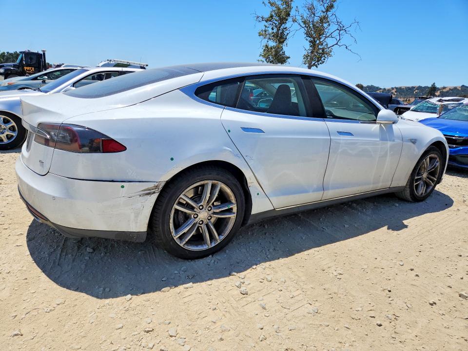 57387676 :رقم المزاد ، 5YJSA1S15EFP49838 vin ، 2014 Tesla Model S مزاد بيع