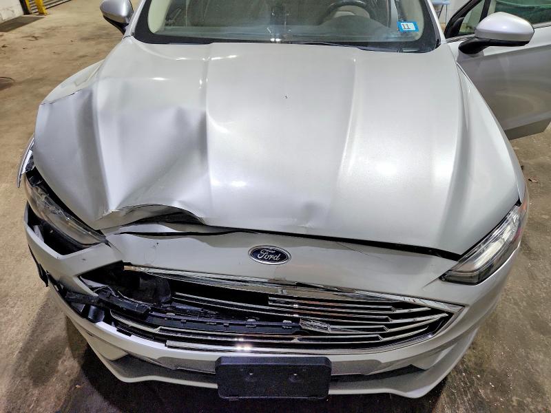 57027846 :رقم المزاد ، 3FA6P0H70HR358711 vin ، 2017 Ford Fusion مزاد بيع