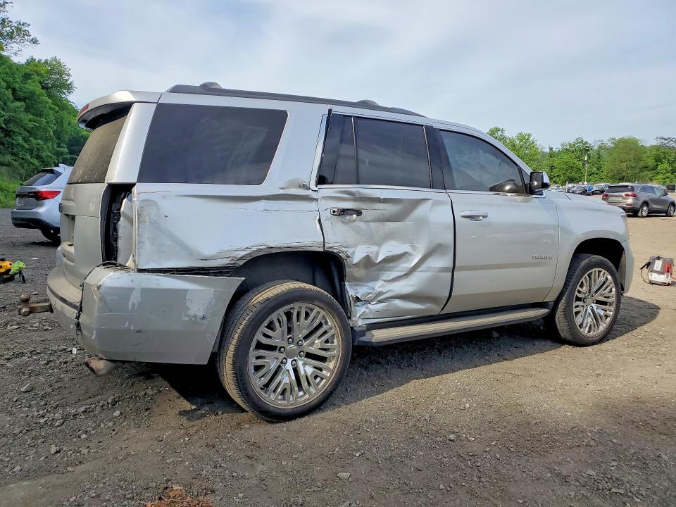 2017 Chevrolet Tahoe მანქანა იყიდება აუქციონზე, vin: 1GNSKBKCXHR393302, აუქციონის ნომერი: 55823486