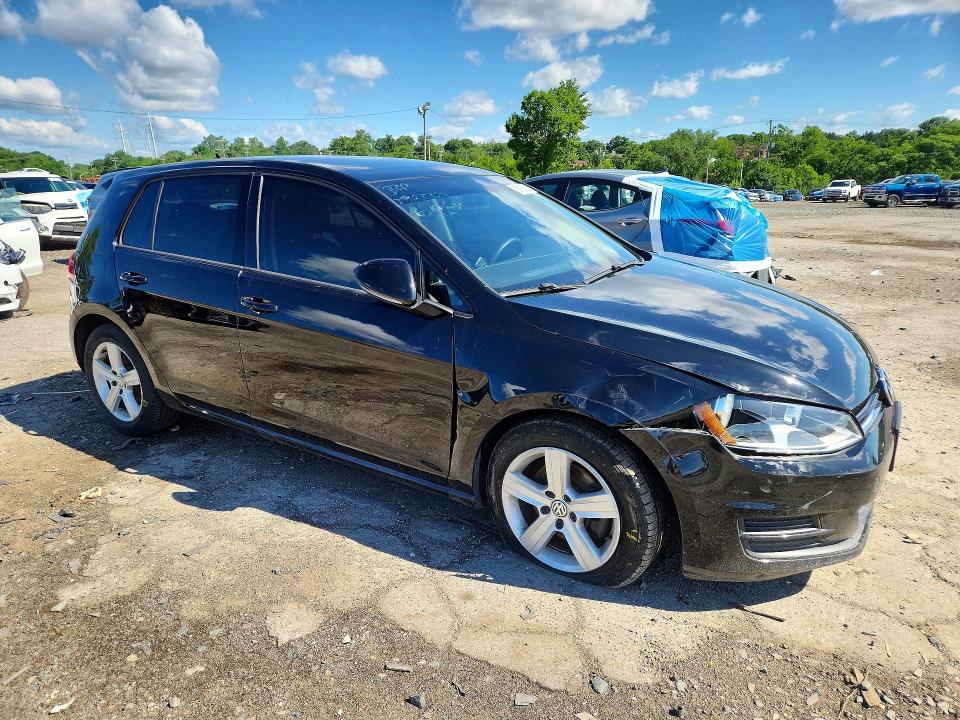57135926 :رقم المزاد ، 3VW217AU2HM014133 vin ، 2017 Volkswagen Golf مزاد بيع