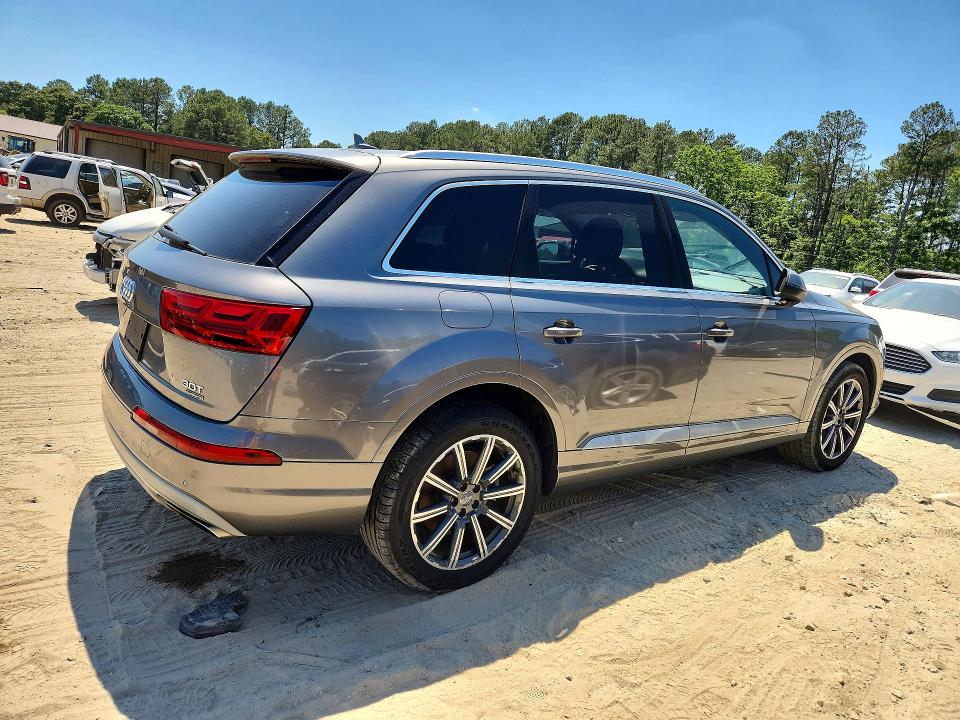 56322136 :رقم المزاد ، WA1LAAF75HD019095 vin ، 2017 Audi Q7 مزاد بيع