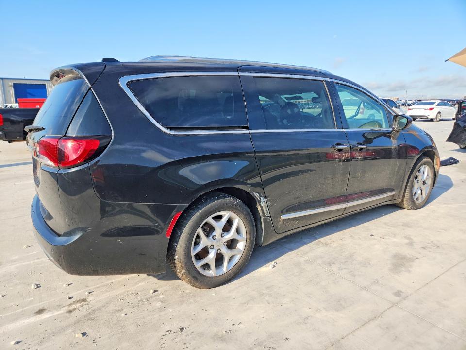 Продаж на аукціоні авто 2018 Chrysler Pacifica, vin: 2C4RC1EG0JR330304, номер лоту: 55815996