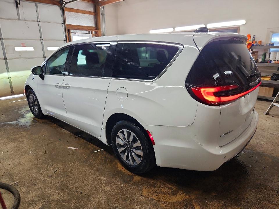 Продаж на аукціоні авто 2023 Chrysler Pacifica, vin: 2C4RC1L77PR618395, номер лоту: 57769186