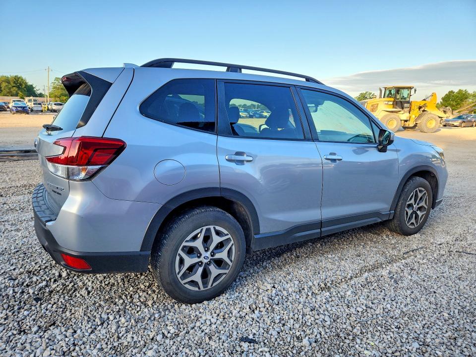 57027576 :رقم المزاد ، JF2SKAGC0LH565008 vin ، 2020 Subaru Forester مزاد بيع