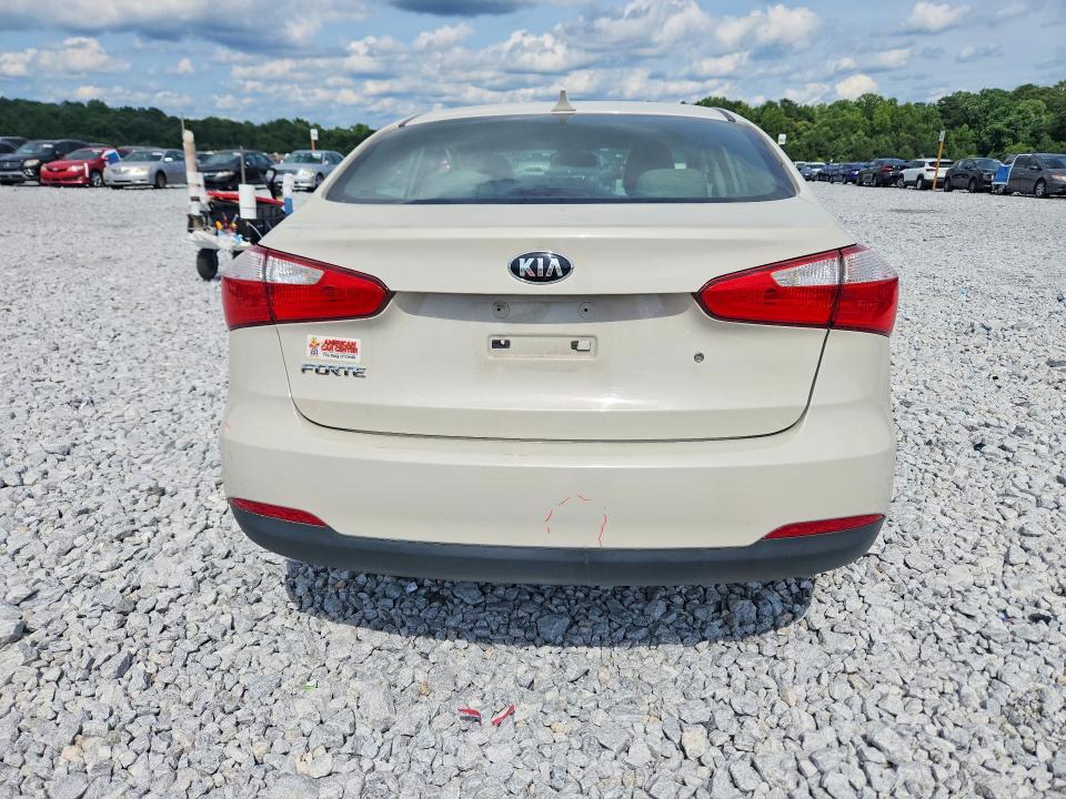 58358366 :رقم المزاد ، KNAFK4A68F5334655 vin ، 2015 Kia Forte مزاد بيع