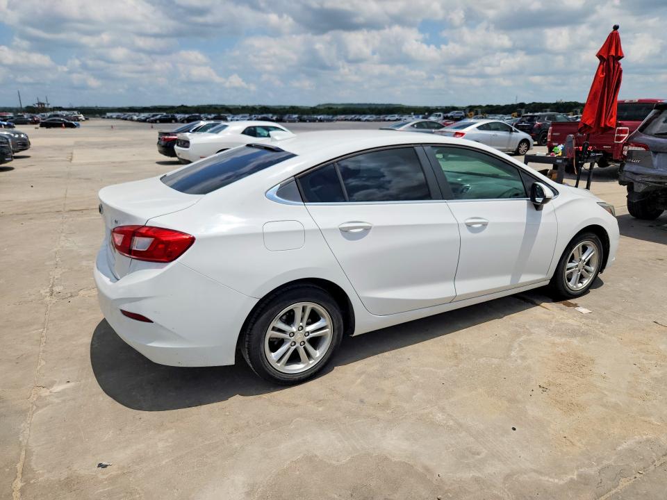 Продажа на аукционе авто 2018 Chevrolet Cruze, vin: 1G1BE5SM6J7163454, номер лота: 57573396
