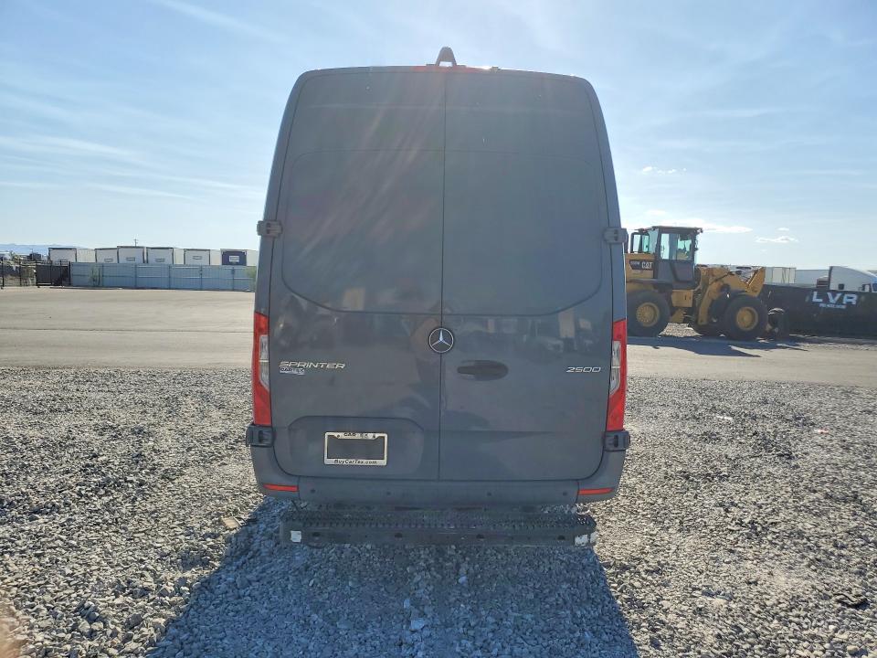 57398336 :رقم المزاد ، WD4PF1CD8KP109176 vin ، 2019 Mercedes-benz Sprinter مزاد بيع