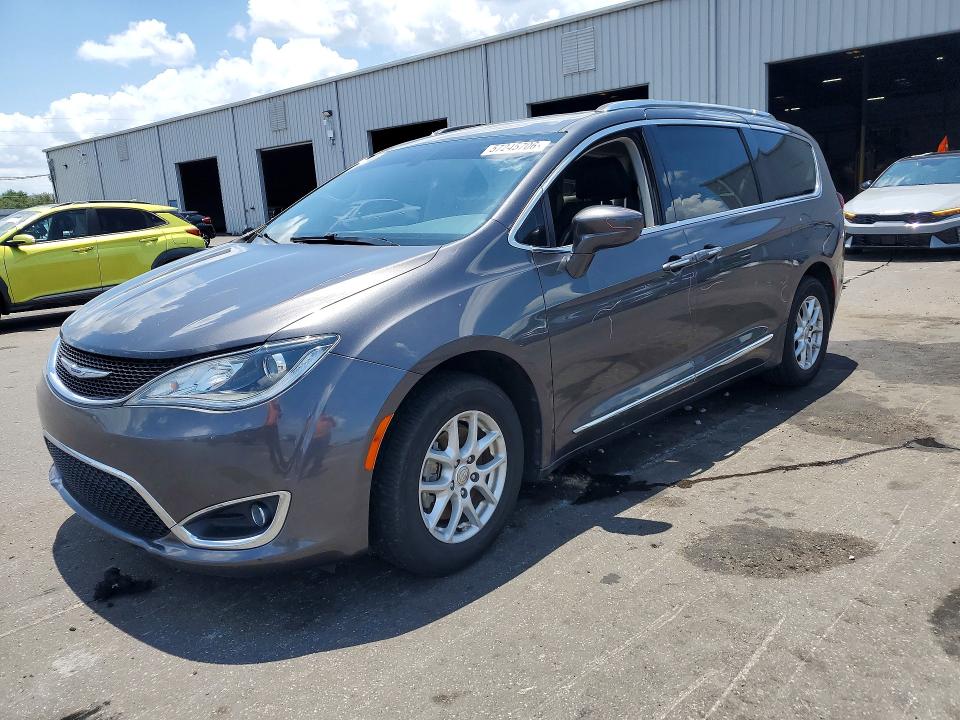 Auction sale of the 2020 Chrysler Pacifica, vin: 2C4RC1BG8LR128561, lot number: 57245706