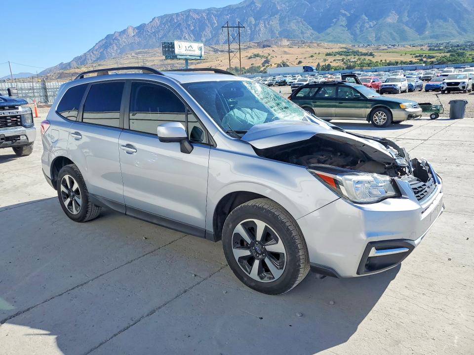 2017 Subaru Forester მანქანა იყიდება აუქციონზე, vin: JF2SJAEC2HH513330, აუქციონის ნომერი: 56968116