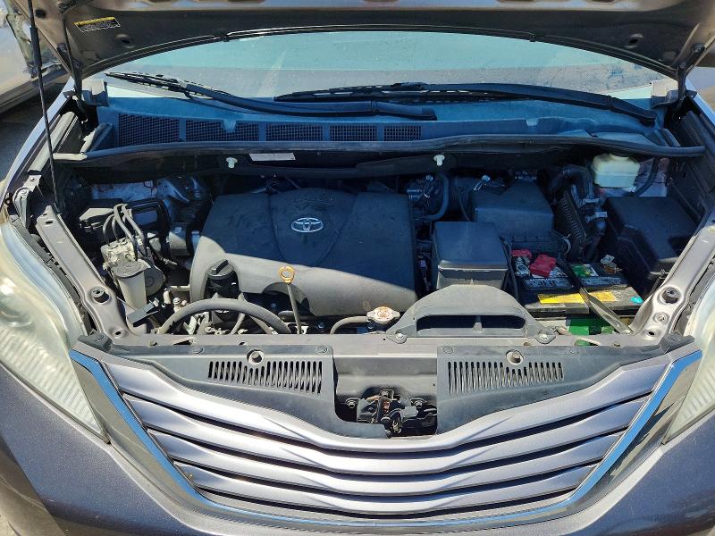 Продажа на аукционе авто 2017 Toyota Sienna, vin: 5TDYZ3DC7HS878676, номер лота: 59005006