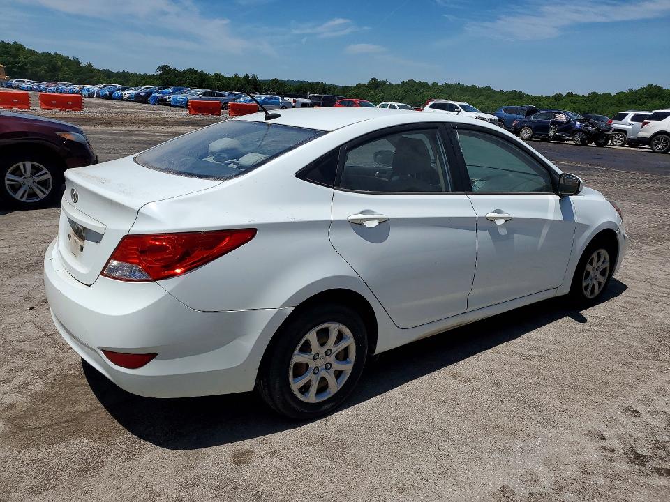 2014 Hyundai Accent მანქანა იყიდება აუქციონზე, vin: KMHCT4AE2EU670182, აუქციონის ნომერი: 55932056