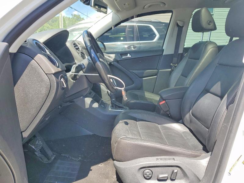 Продажа на аукционе авто 2017 Volkswagen Tiguan, vin: WVGUV7AX8HW505828, номер лота: 58687656