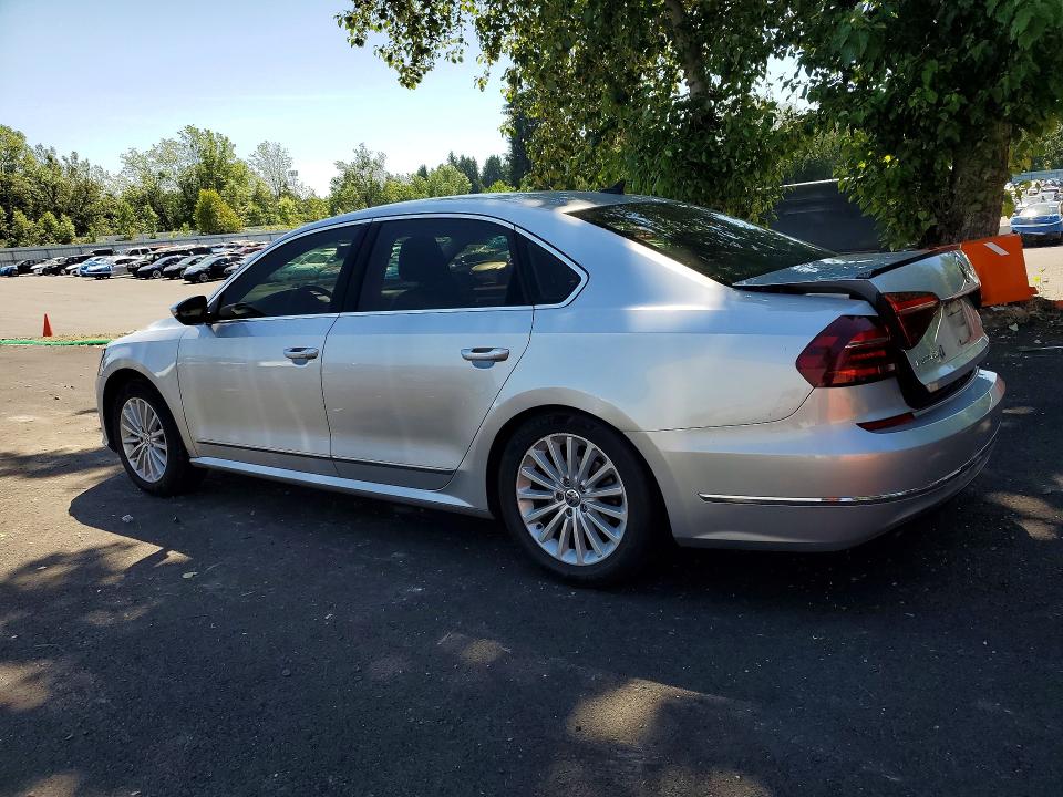 Продаж на аукціоні авто 2017 Volkswagen Passat, vin: 1VWBT7A31HC035672, номер лоту: 58261246