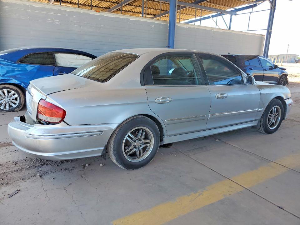 Продажа на аукционе авто 2002 Hyundai Sonata, vin: KMHWF35HX2A712758, номер лота: 56369416