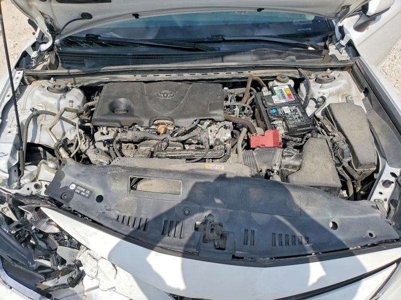 54285506 :رقم المزاد ، 4T1C11AK9MU581511 vin ، 2021 Toyota Camry مزاد بيع