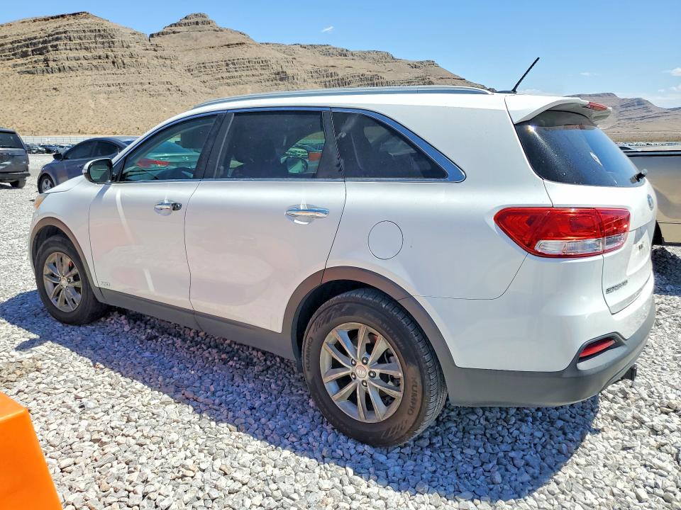 2017 Kia Sorento მანქანა იყიდება აუქციონზე, vin: 5XYPGDA59HG196148, აუქციონის ნომერი: 58577986