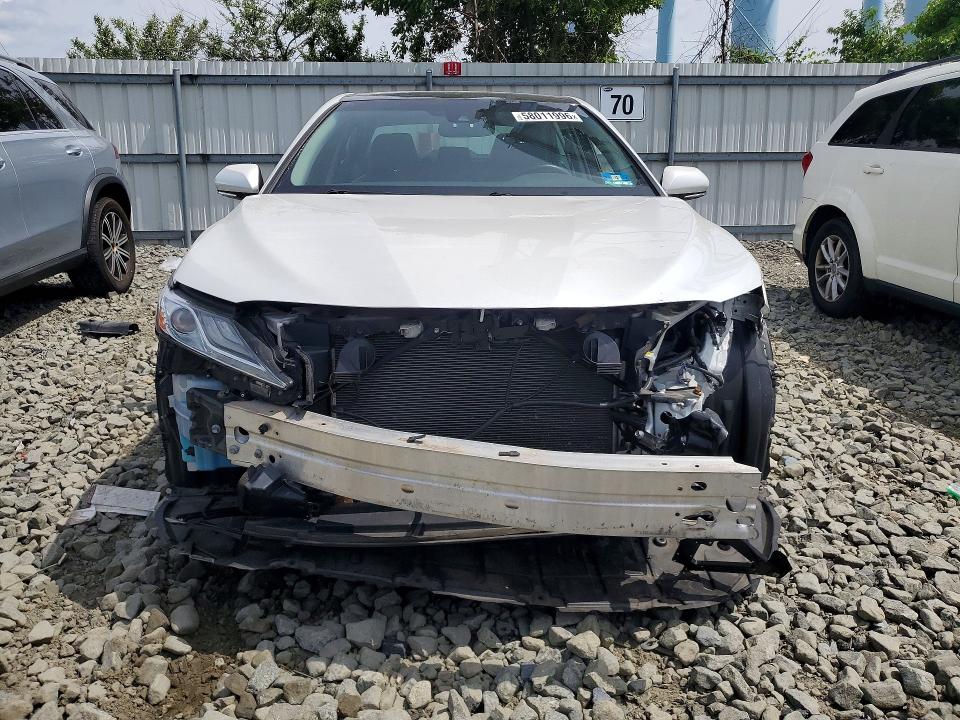 Aukcja sprzedaży 2018 Toyota Camry, vin: 4T1B11HK7JU074586, numer aukcji: 58011996
