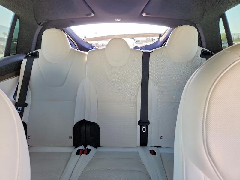 58072496 :رقم المزاد ، 7SAXCDE59NF339045 vin ، 2022 Tesla Model X مزاد بيع