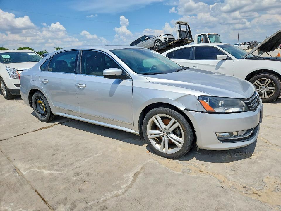 55962336 :رقم المزاد ، 1VWCS7A3XEC018999 vin ، 2014 Volkswagen Passat مزاد بيع