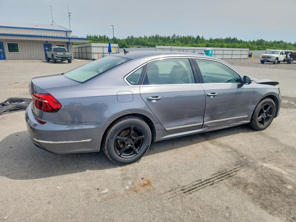 Продажа на аукционе авто 2017 Volkswagen Passat, vin: 1VWAT7A37HC006379, номер лота: 56229616