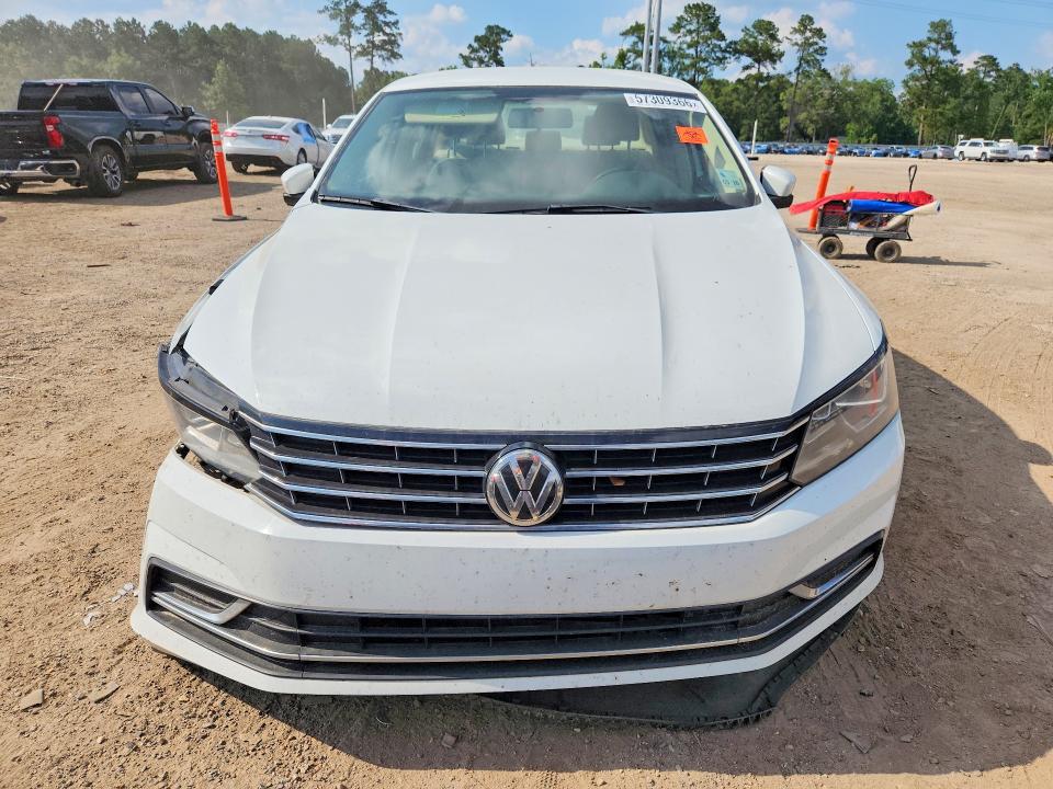 Продаж на аукціоні авто 2017 Volkswagen Passat, vin: 1VWAT7A34HC009613, номер лоту: 57309366