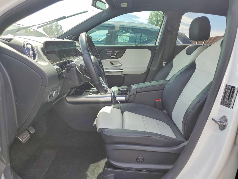 56644556 :رقم المزاد ، W1N4N4GB0MJ251580 vin ، 2021 Mercedes-benz Gla مزاد بيع