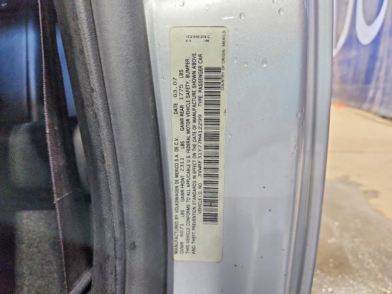 56162476 :رقم المزاد ، 3VWRF31Y77M412299 vin ، 2007 Volkswagen New Beetle مزاد بيع