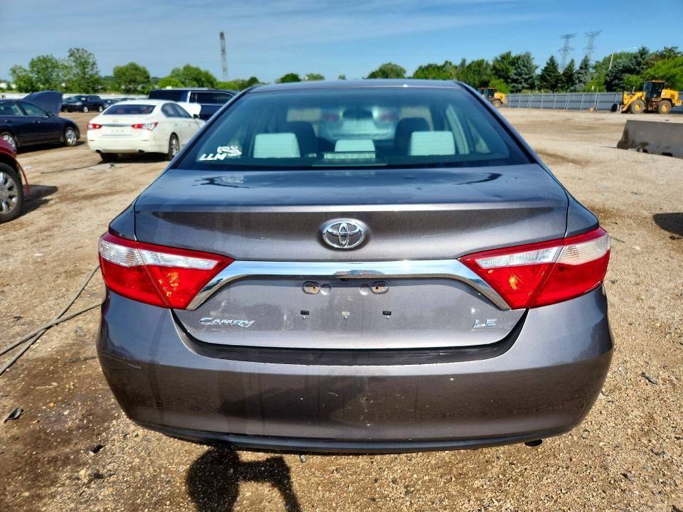 57755126 :رقم المزاد ، 4T1BF1FK1GU228772 vin ، 2016 Toyota Camry مزاد بيع