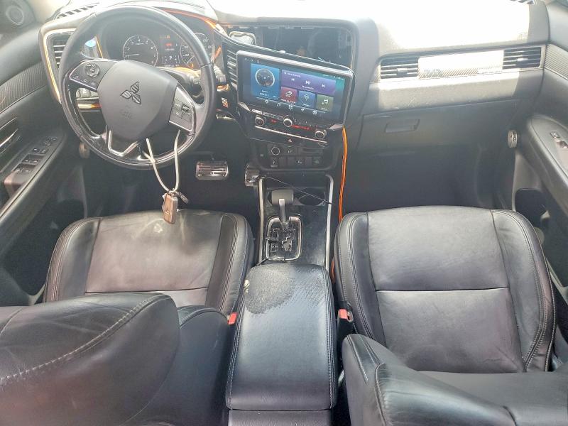 56566676 :رقم المزاد ، JA4AD3A39LZ004755 vin ، 2020 Mitsubishi Outlander مزاد بيع
