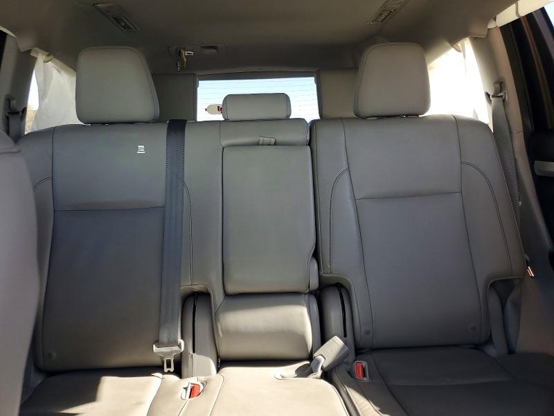 55792336 :رقم المزاد ، 5TDJKRFH8FS216670 vin ، 2015 Toyota Highlander مزاد بيع