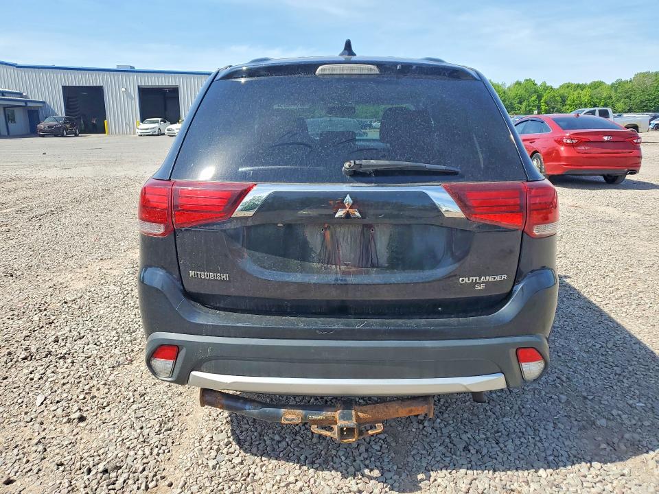 Продаж на аукціоні авто 2018 Mitsubishi Outlander, vin: JA4AZ3A31JZ002562, номер лоту: 55973826
