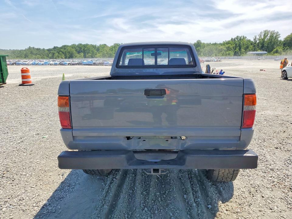 55774506 :رقم المزاد ، JT4RN63R8G0004507 vin ، 1986 Toyota Pickup مزاد بيع