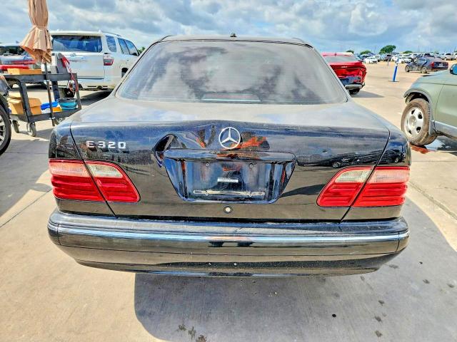 56827146 :رقم المزاد ، WDBJF65J41B255441 vin ، 2001 Mercedes-benz E مزاد بيع