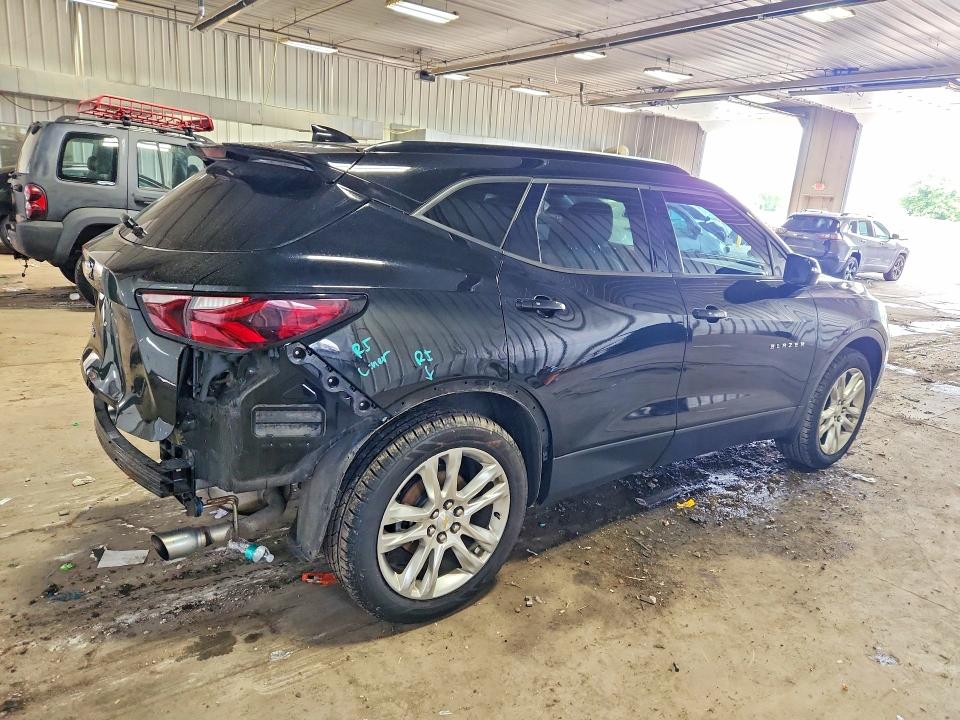 Продажа на аукционе авто 2019 Chevrolet Blazer, vin: 3GNKBDRS6KS686126, номер лота: 56868806