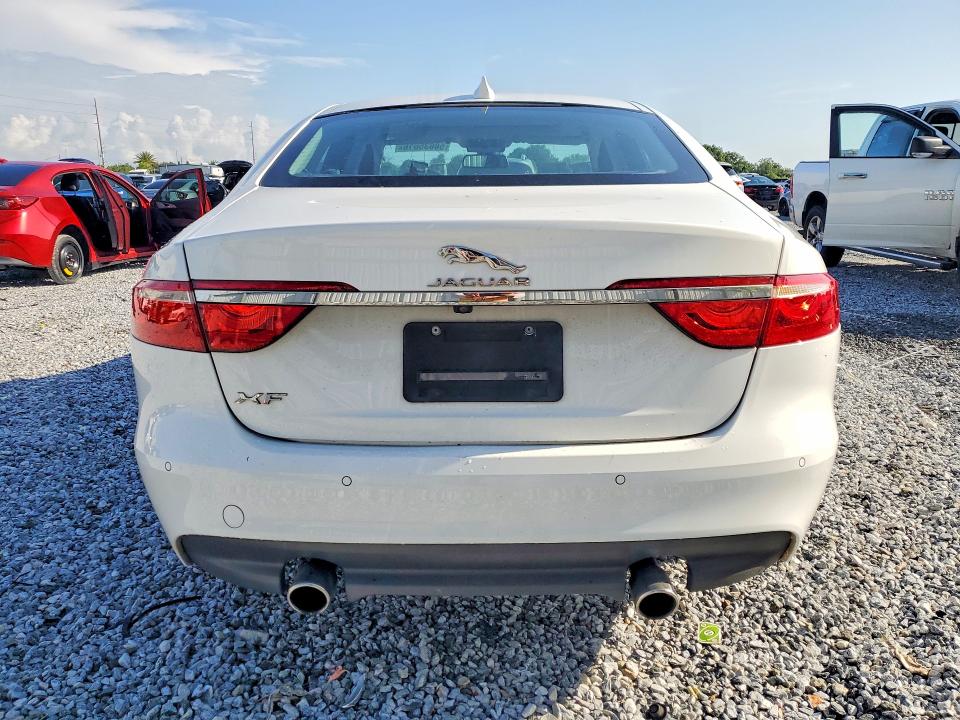 2016 Jaguar Xf მანქანა იყიდება აუქციონზე, vin: SAJBE4BV4GCY06332, აუქციონის ნომერი: 58635616