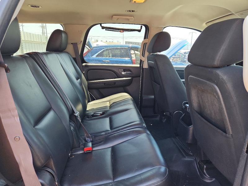 55623896 :رقم المزاد ، 1GNLC2E02BR321763 vin ، 2011 Chevrolet Tahoe مزاد بيع