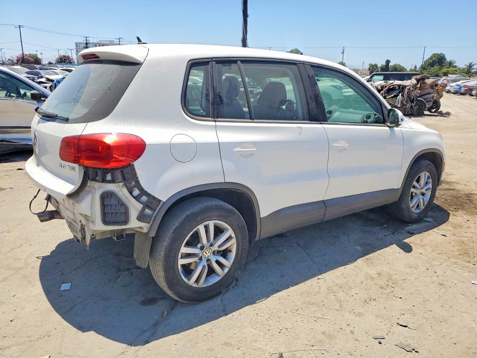 57148936 :رقم المزاد ، WVGAV3AX3DW609732 vin ، 2013 Volkswagen Tiguan مزاد بيع