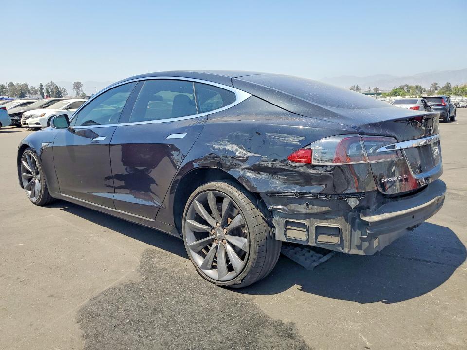 Продаж на аукціоні авто 2016 Tesla Model S, vin: 5YJSA1E2XGF144804, номер лоту: 56422106
