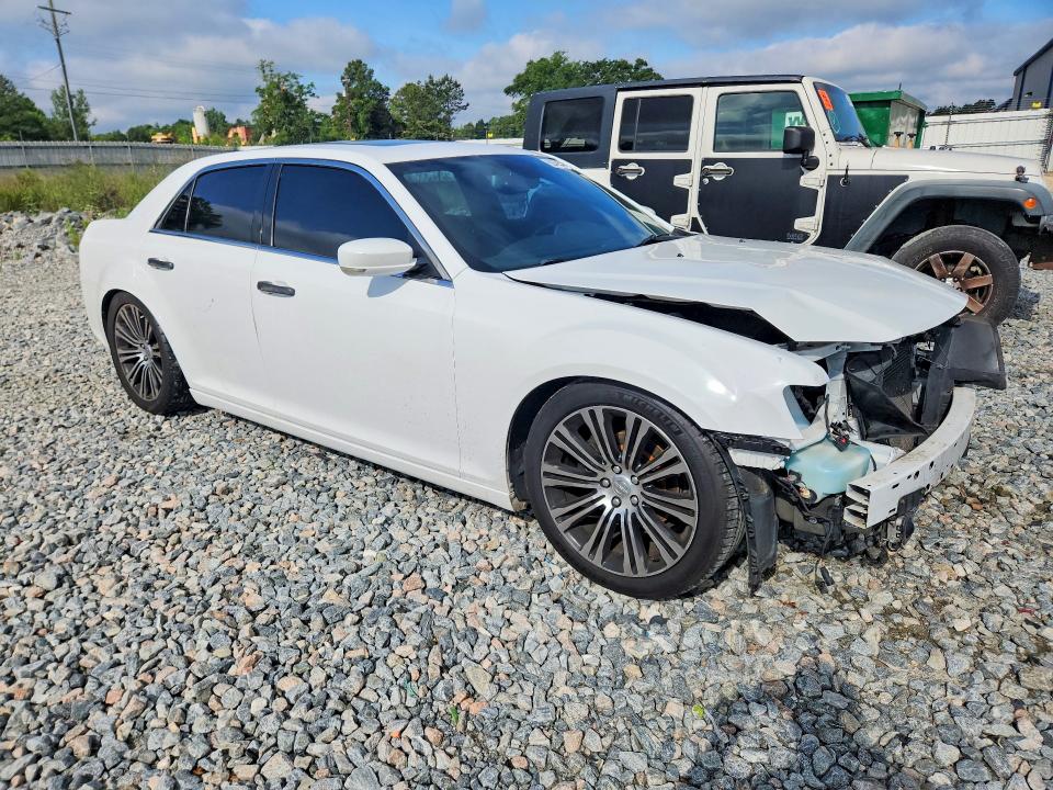 55332396 :رقم المزاد ، 2C3CCABG7DH528841 vin ، 2013 Chrysler 300 مزاد بيع