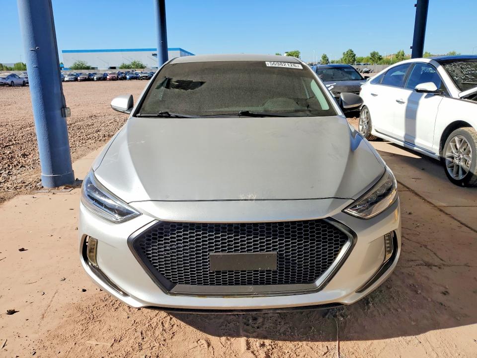 56982126 :رقم المزاد ، 5NPD84LF3HH042968 vin ، 2017 Hyundai Elantra مزاد بيع