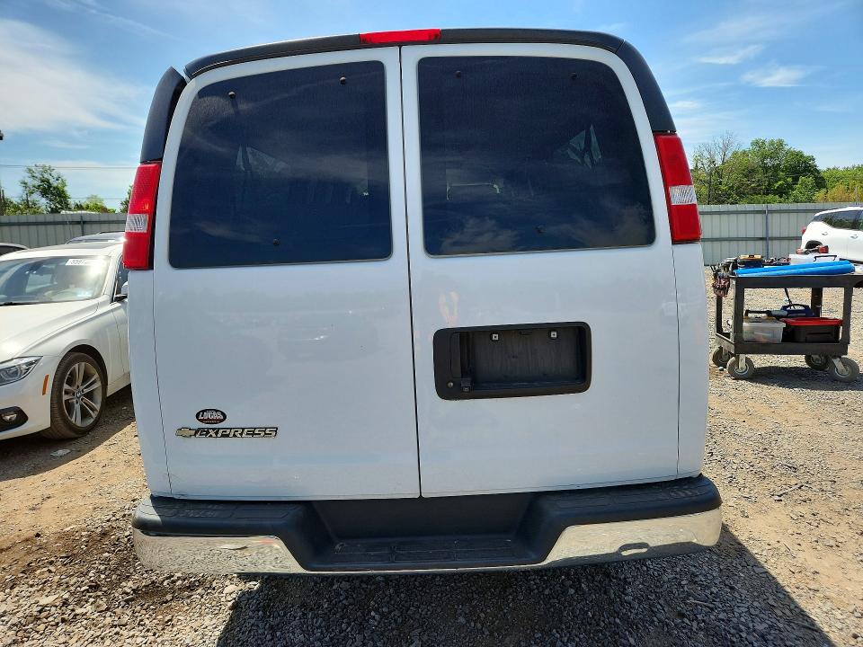56244606 :رقم المزاد ، 1GAZGPFG9K1368120 vin ، 2019 Chevrolet Express G3500 مزاد بيع