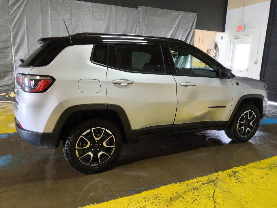 2025 Jeep Compass მანქანა იყიდება აუქციონზე, vin: 3C4NJDDN3ST532784, აუქციონის ნომერი: 58947446