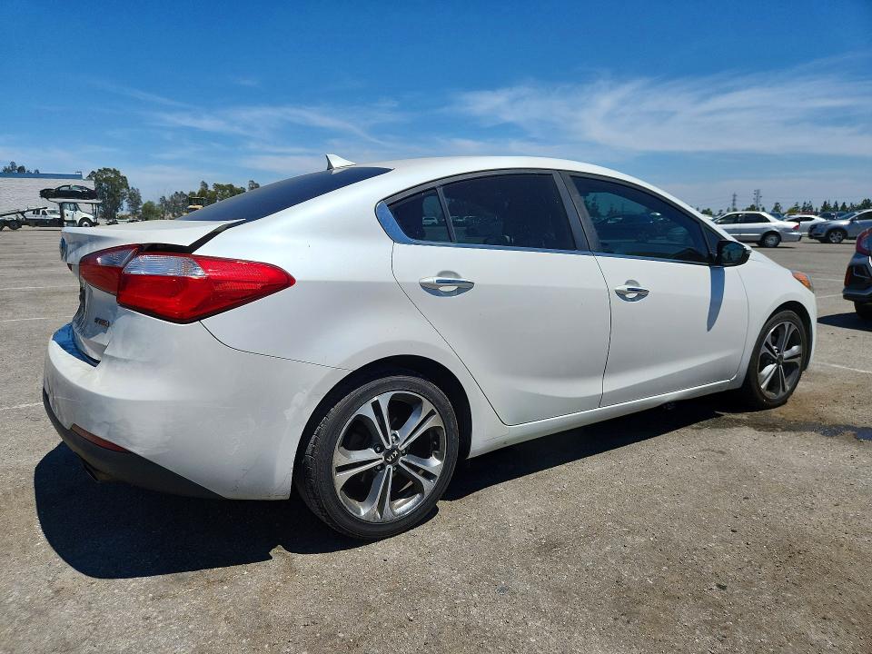 Продажа на аукционе авто 2016 Kia Forte, vin: KNAFX4A84G5589825, номер лота: 57200776