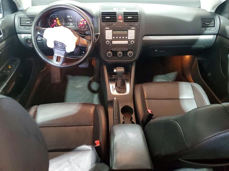 2010 Volkswagen Jetta მანქანა იყიდება აუქციონზე, vin: 3VWAZ7AJ3AM135706, აუქციონის ნომერი: 56644866
