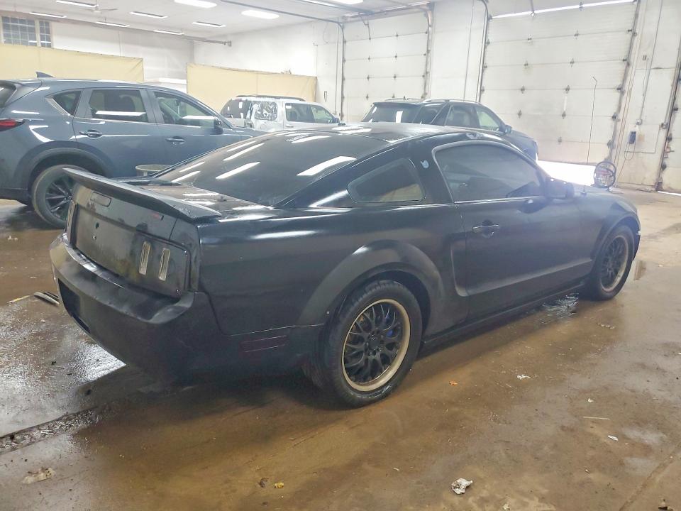 56634376 :رقم المزاد ، 1ZVFT80N265150373 vin ، 2006 Ford Mustang مزاد بيع
