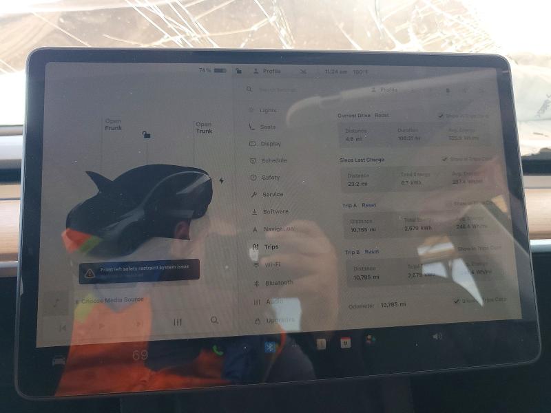 56836516 :رقم المزاد ، 7SAYGDED6SF315457 vin ، 2025 Tesla Model Y مزاد بيع