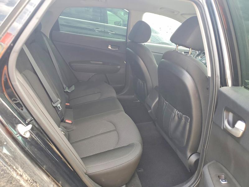 Продаж на аукціоні авто 2017 Kia Optima, vin: 5XXGT4L3XHG165731, номер лоту: 56515226