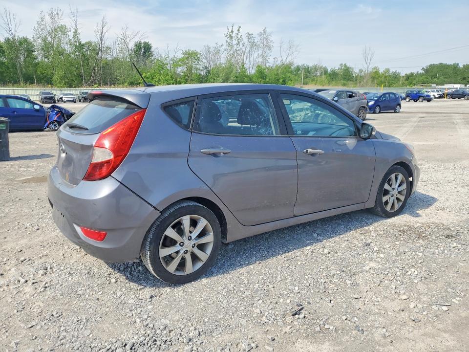 2013 Hyundai Accent მანქანა იყიდება აუქციონზე, vin: KMHCU5AE3DU138358, აუქციონის ნომერი: 56103286