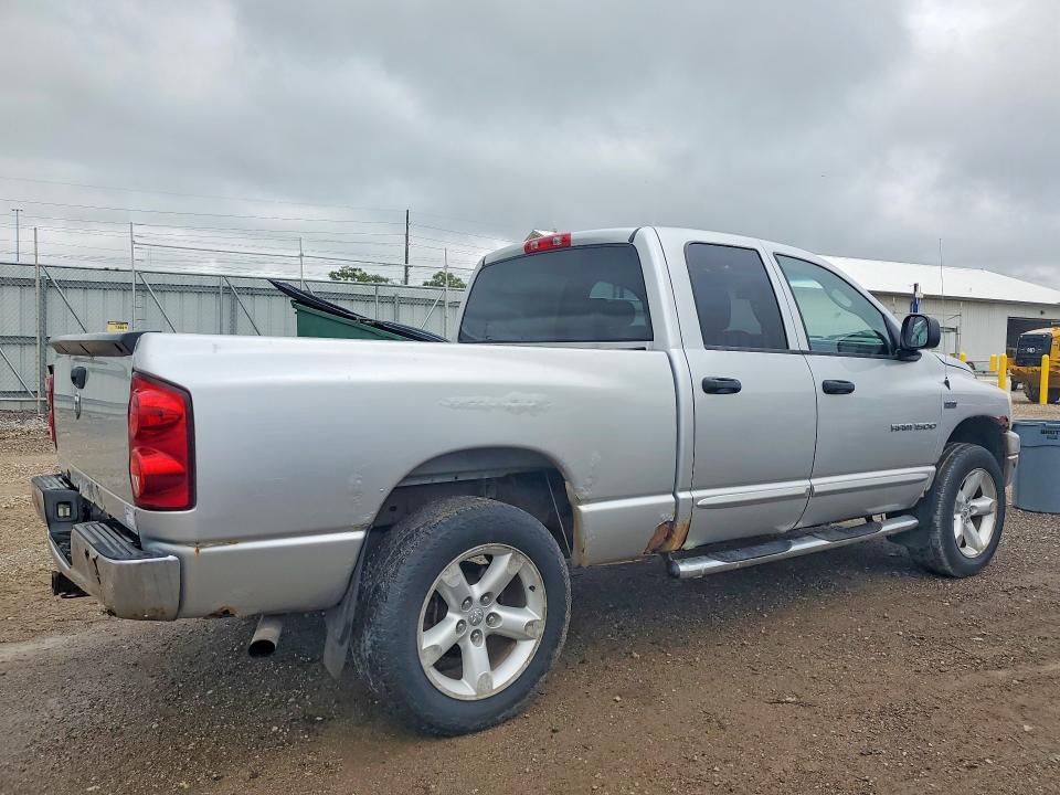 56091276 :رقم المزاد ، 1D7HU18207S163545 vin ، 2007 Dodge Ram 1500 مزاد بيع